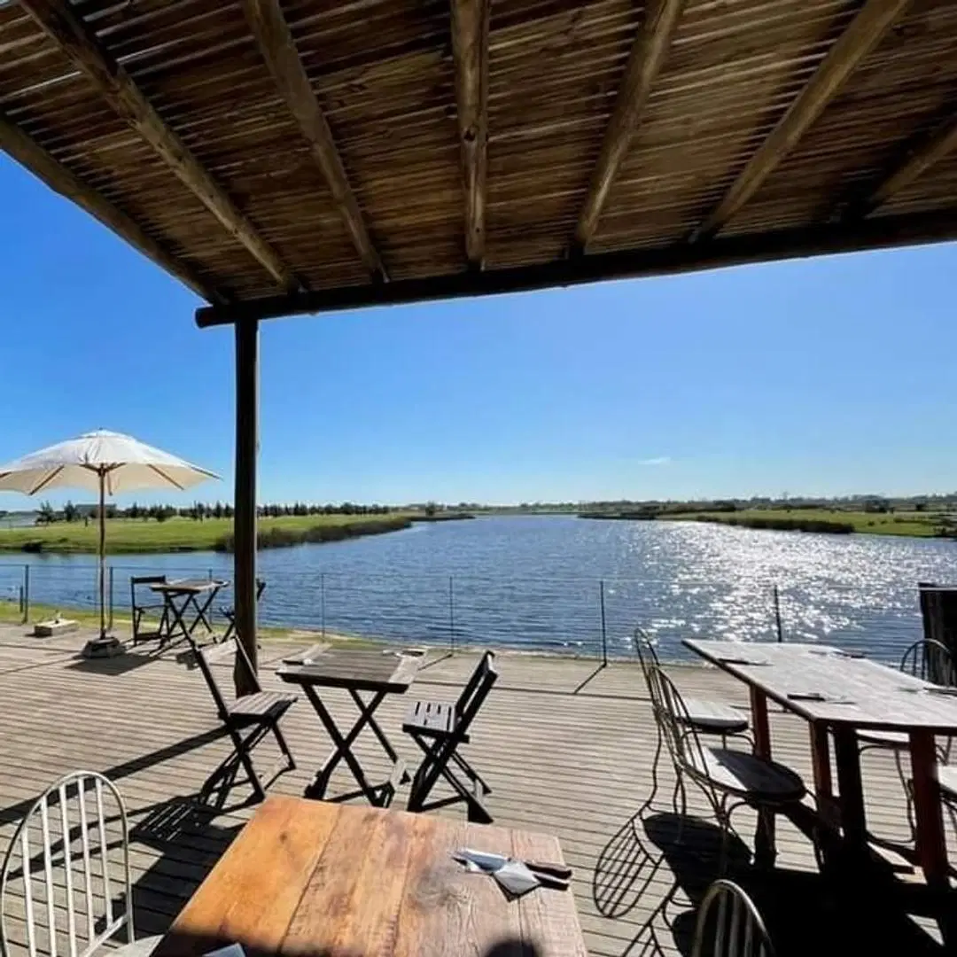 NEV. Lote en venta en El Naudir Aguas Privadas 4