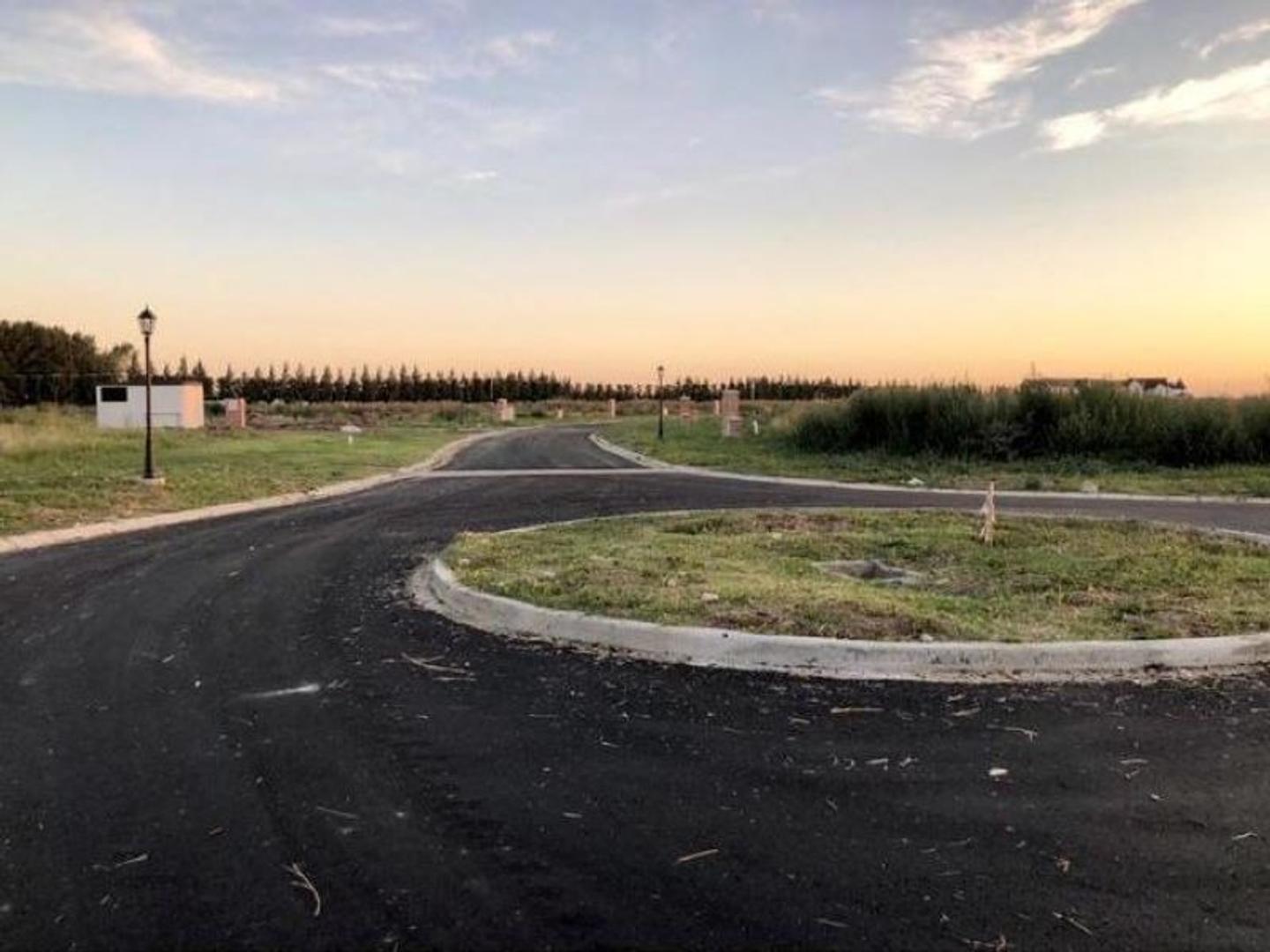 MLM. Lote a espacio verde en Barrio San Simón, Canning