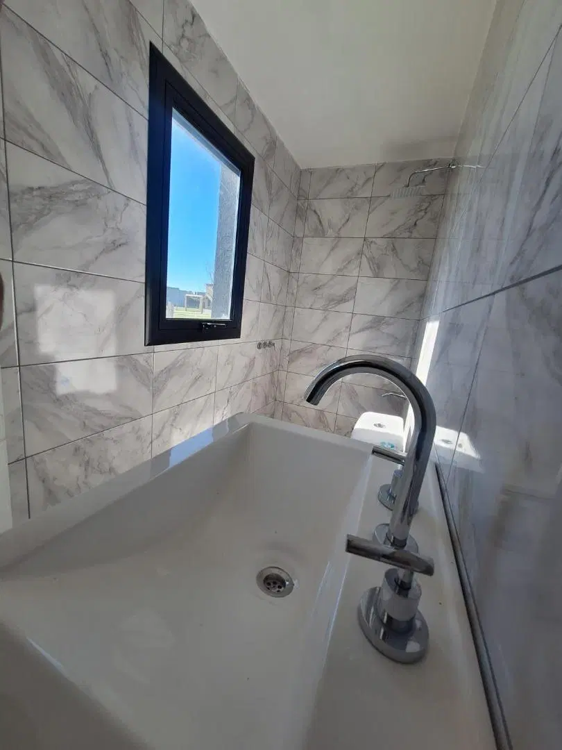 NEV. Casa 4 ambientes en San Sebastian - area 11 2