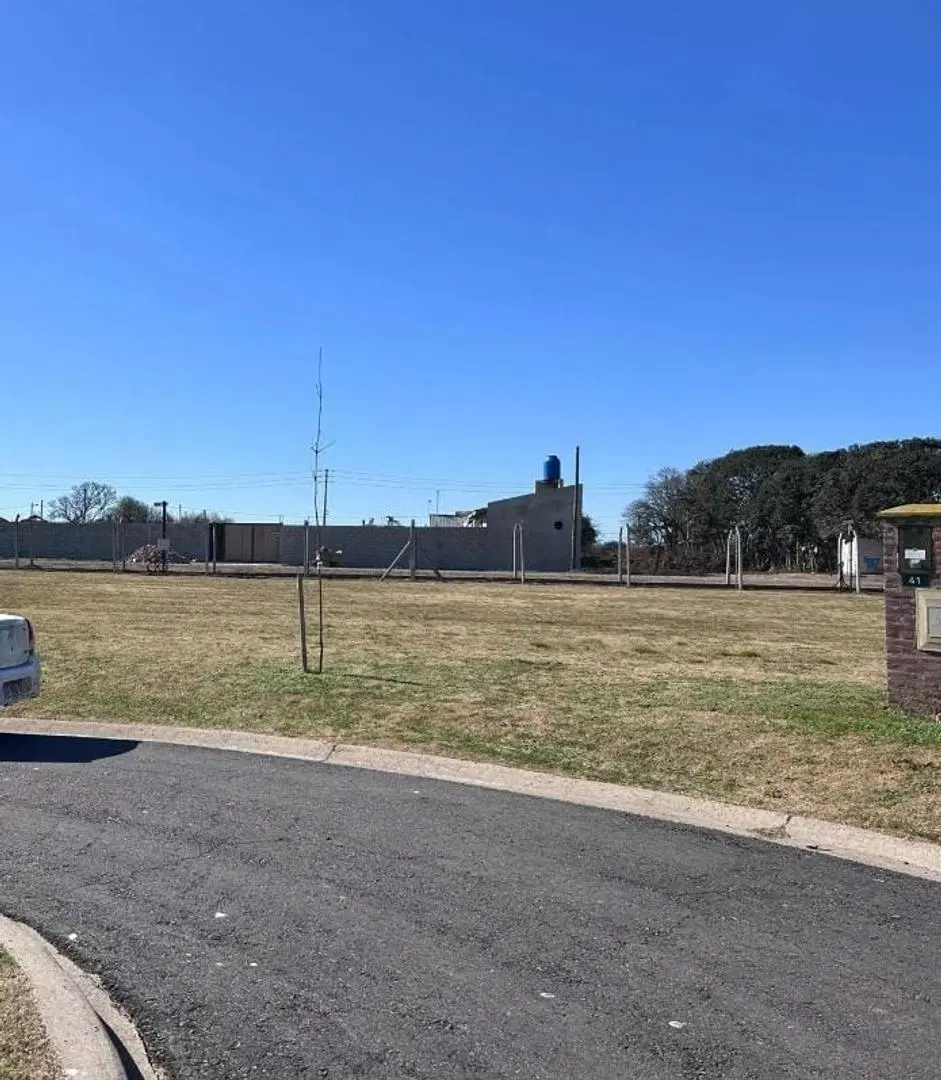 RBS. EN VENTA LOTE EN SAN RAMIRO, PILAR DEL ESTE. 5