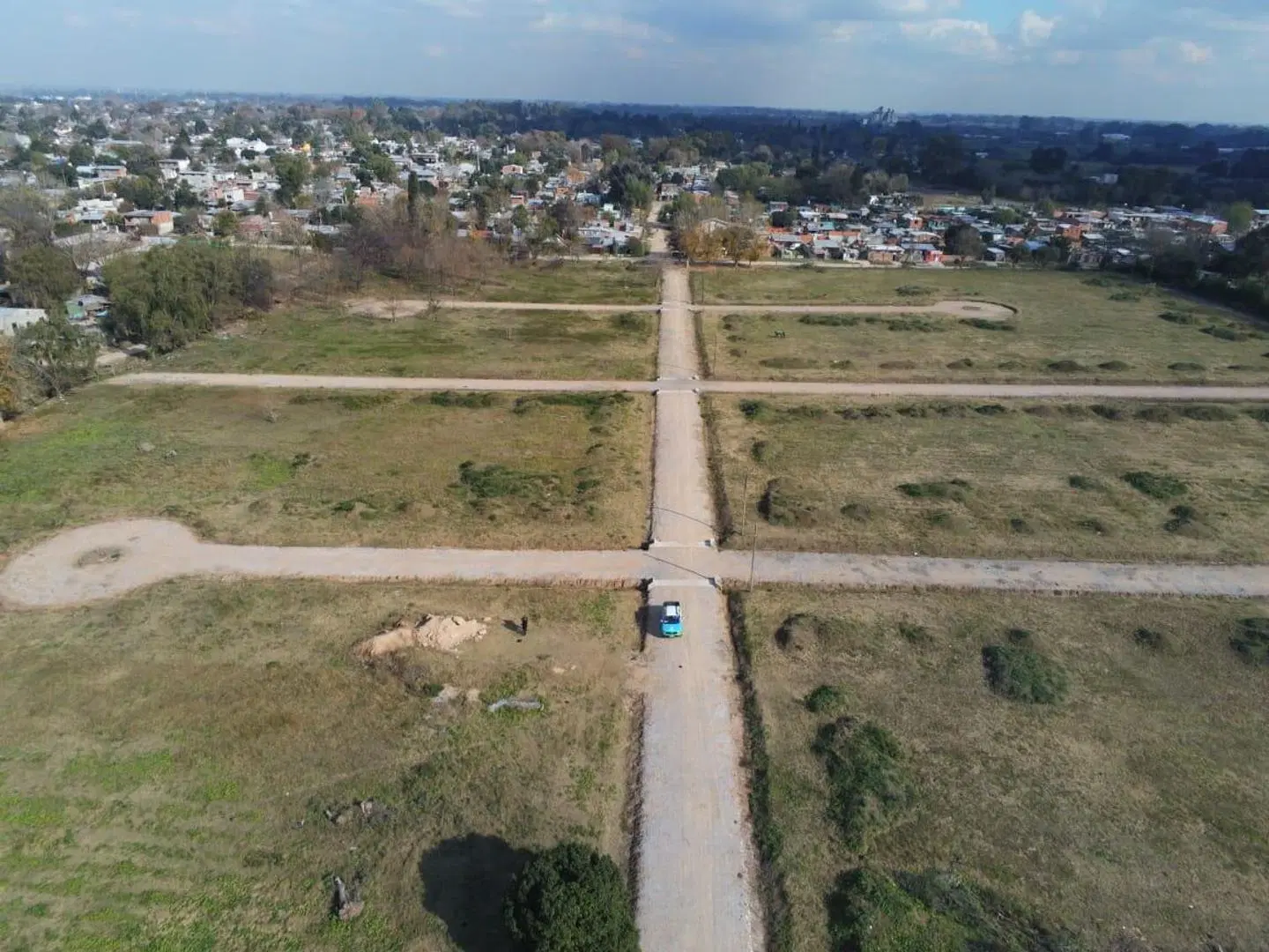 GLM.Lote en barrio semicerrado Las Lomadas 3