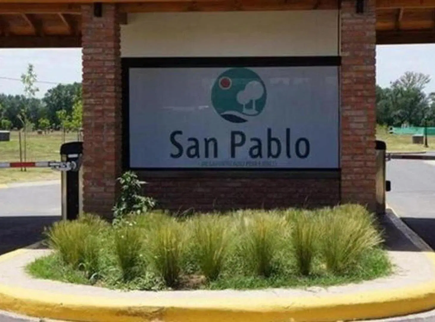 GLM. Lote perimetral en venta en barrio San Pablo. 4