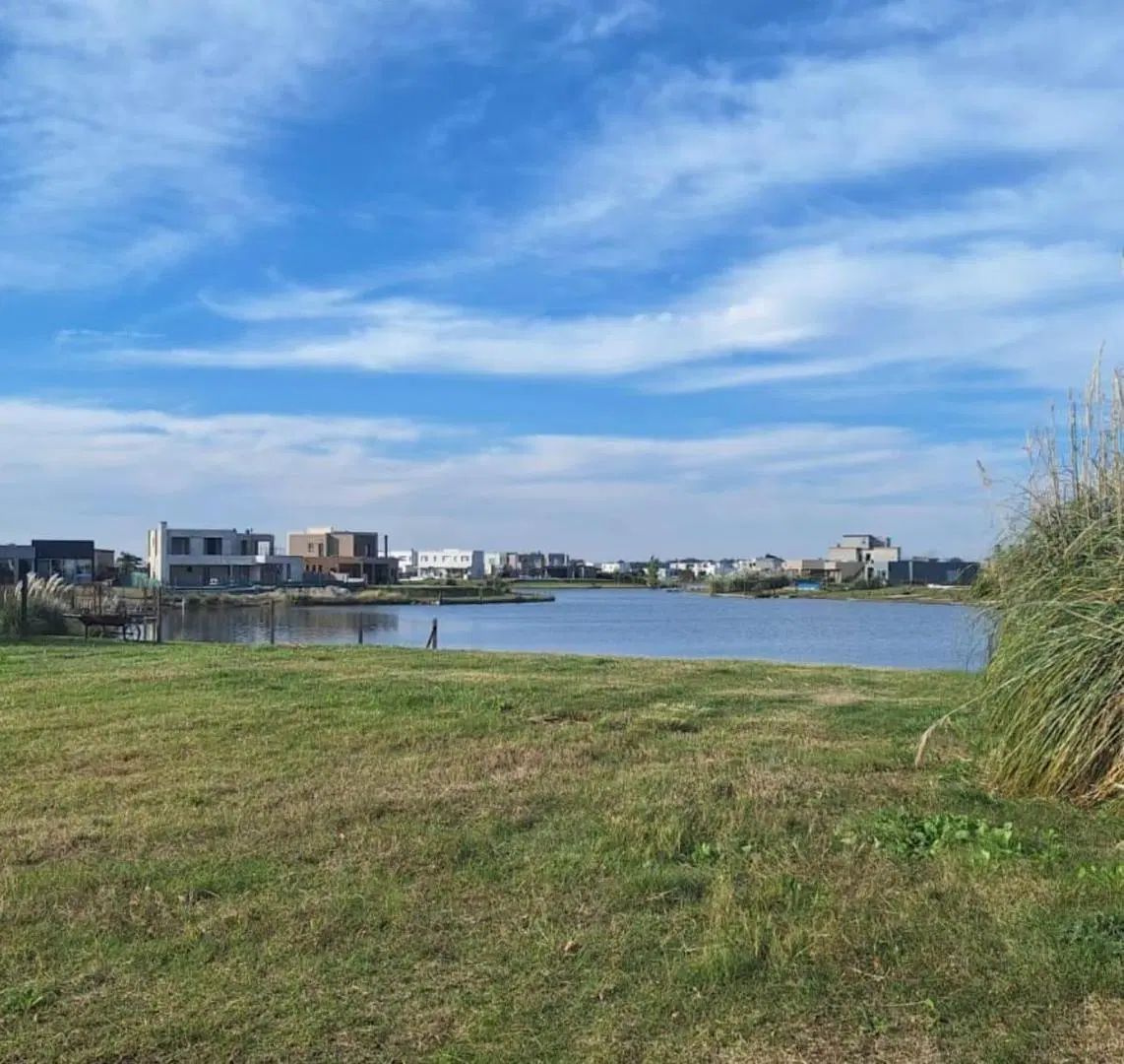 GLM. Venta lote Laguna  en SAN SEBASTIAN ÁREA 7 4