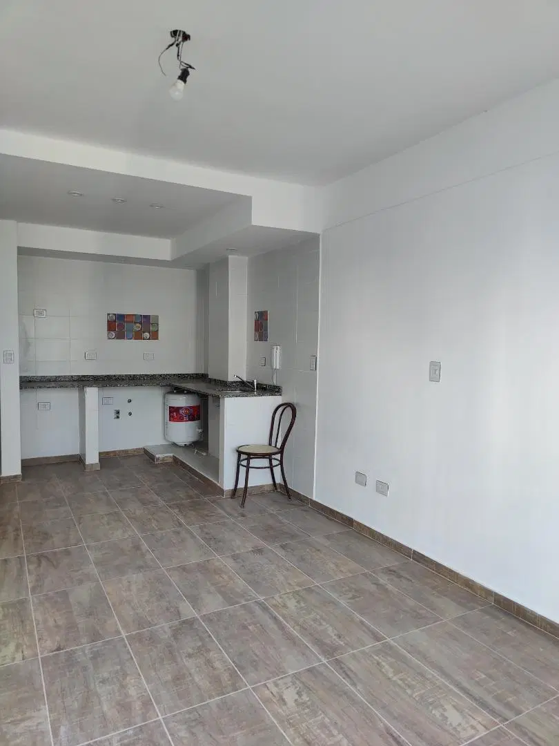 GRV- Alquiler Departamento monoambiente C/Balcón - Muñiz 4
