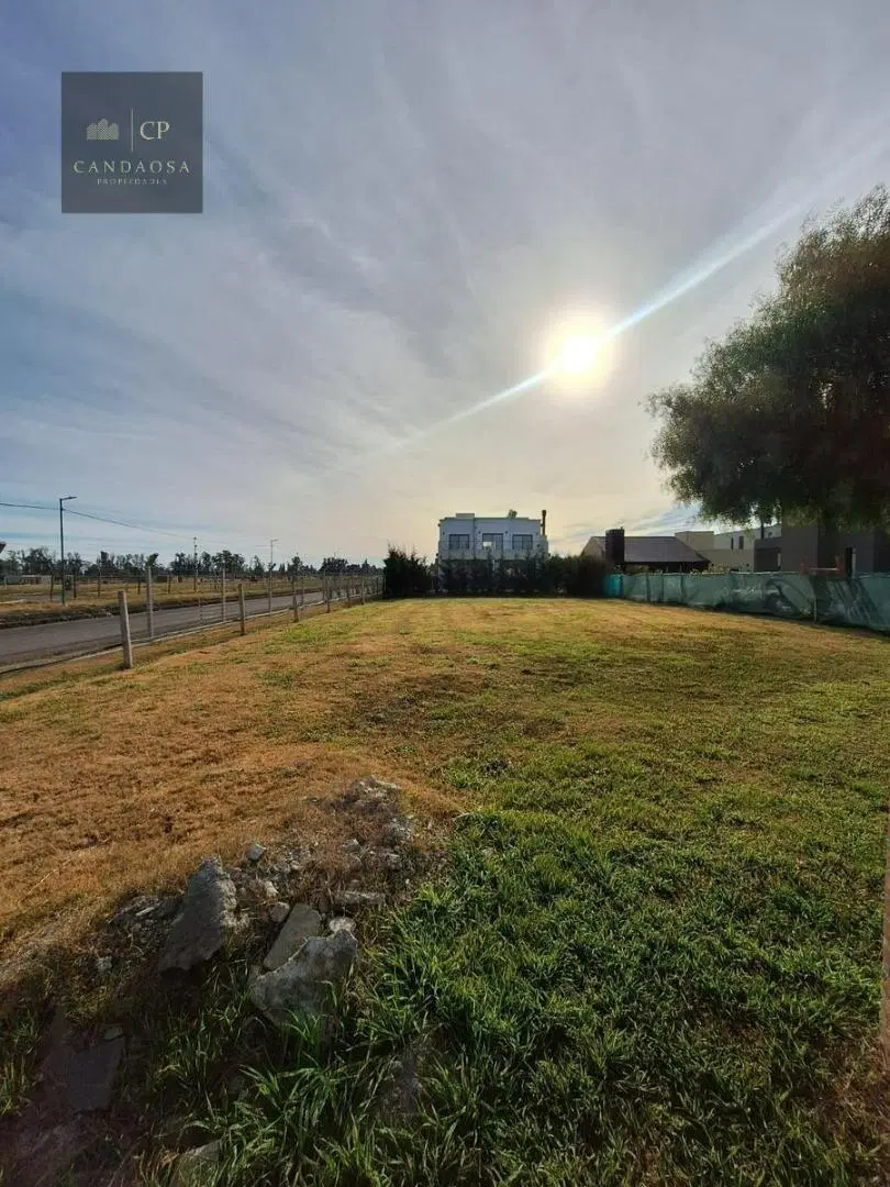 RBS. OPORTUNIDAD!!! LOTE EN BARRIO SANTA EMILIA, PILAR DEL E 3