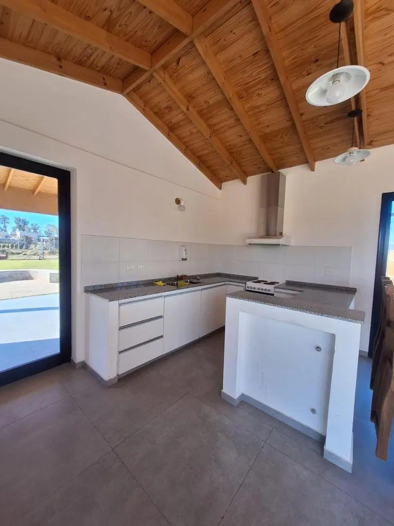 RBS. EN OPORTUNIDAD HERMOSO LOTE EN BARRIO SANTA ELISA 5