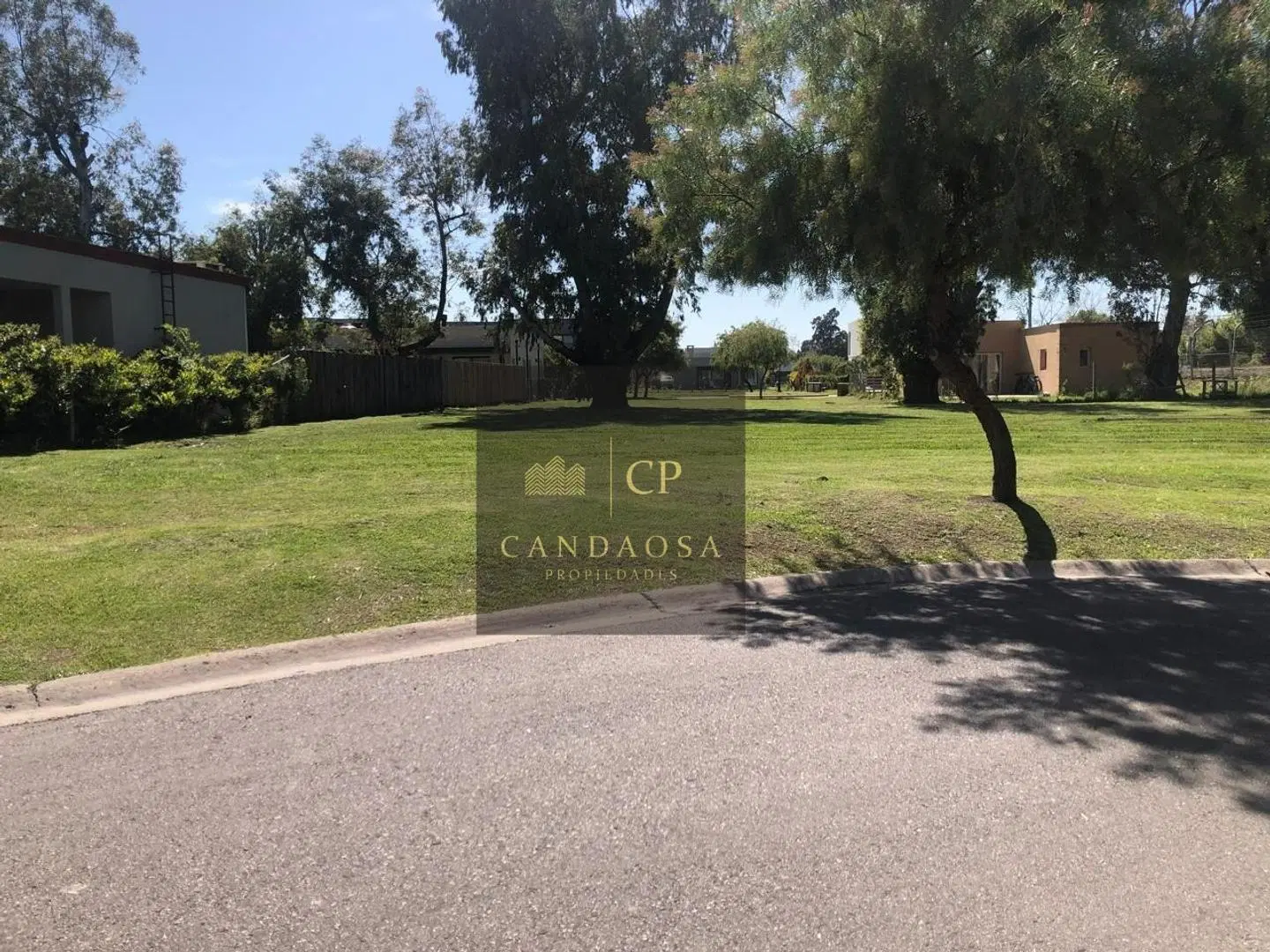 RBS. HERMOSO LOTE INTERNO EN BARRIO SANTA EMILIA, PI 2