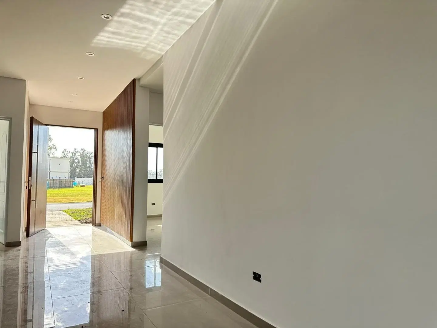 NEV.Casa interna con pileta Pilar del Este - Santa Sofia 5