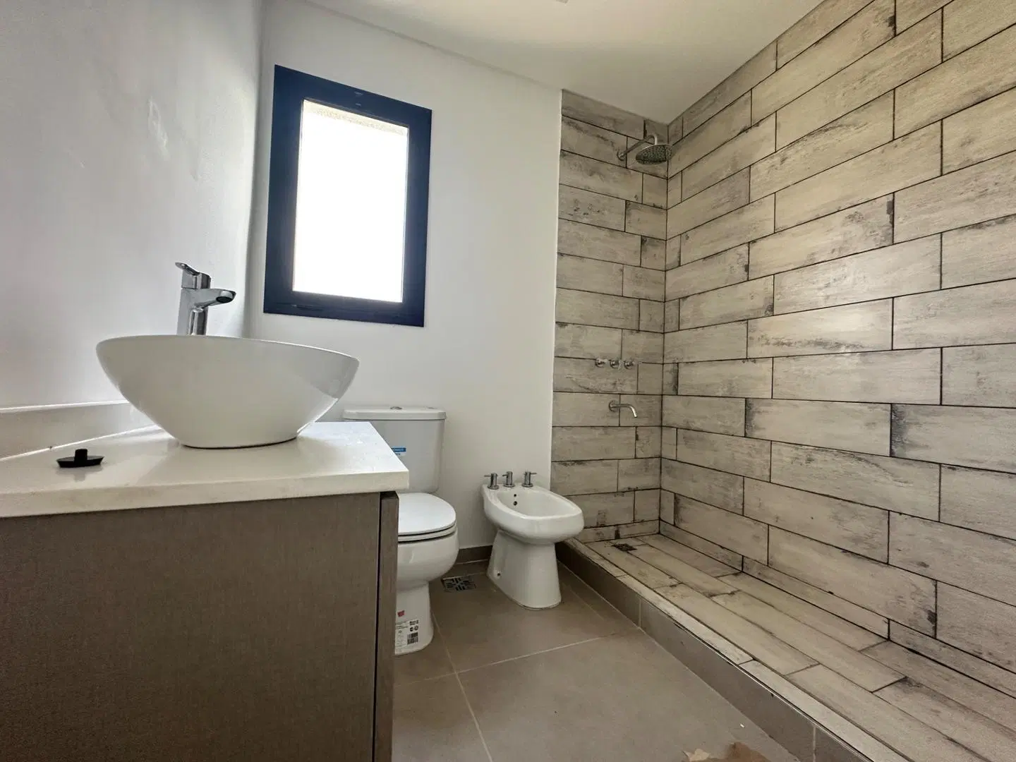 SG Casa venta barrio Pilar del este 3