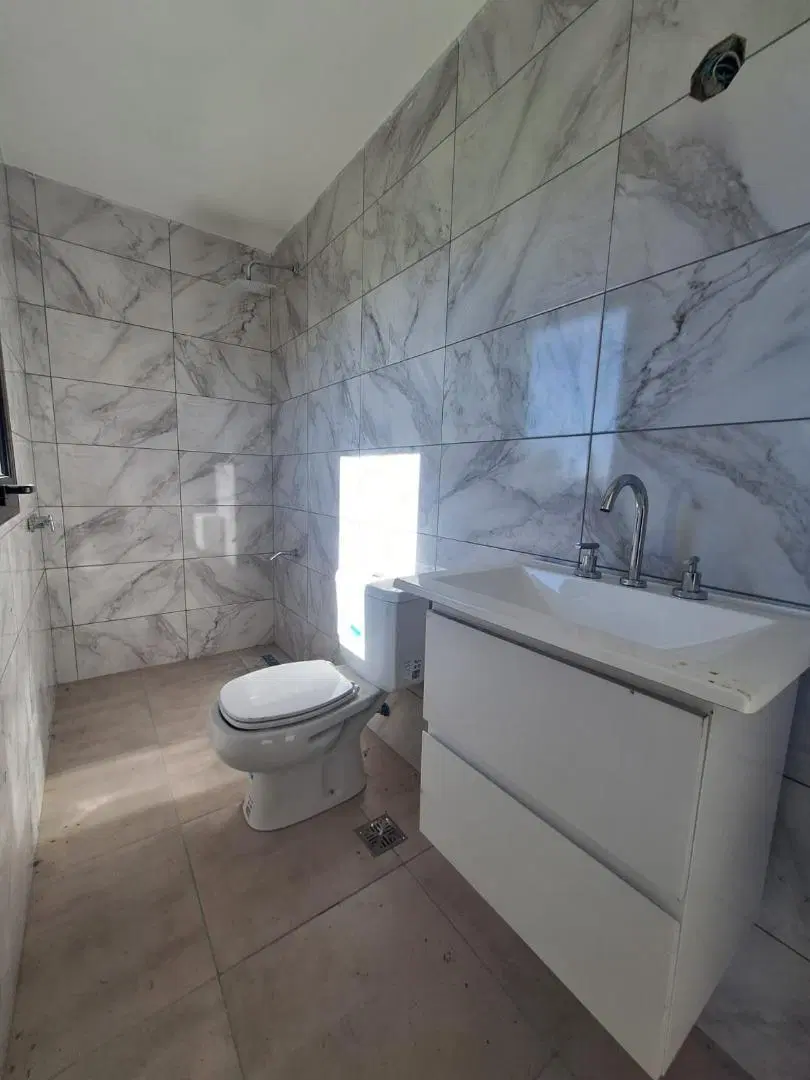 NEV. Casa 4 ambientes en San Sebastian - area 11 2