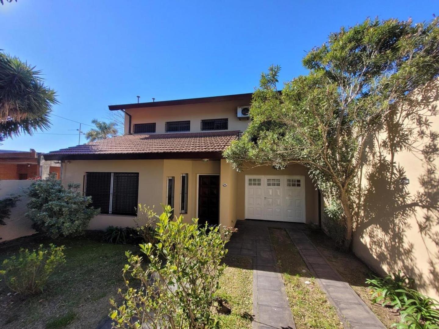 RAM. Venta hermosa casa Apta Credito en San Miguel!