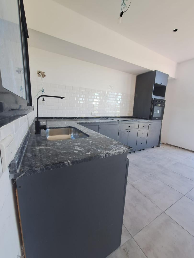 Foto de NEV. Casa 4 ambientes en San Sebastian - area 11, imagen 4
