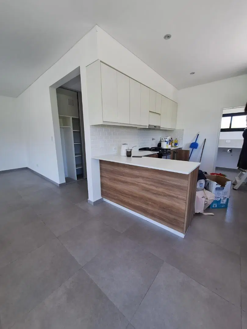NEV. Casa interna 4 ambientes Santa Sofia - Pilar del este 5