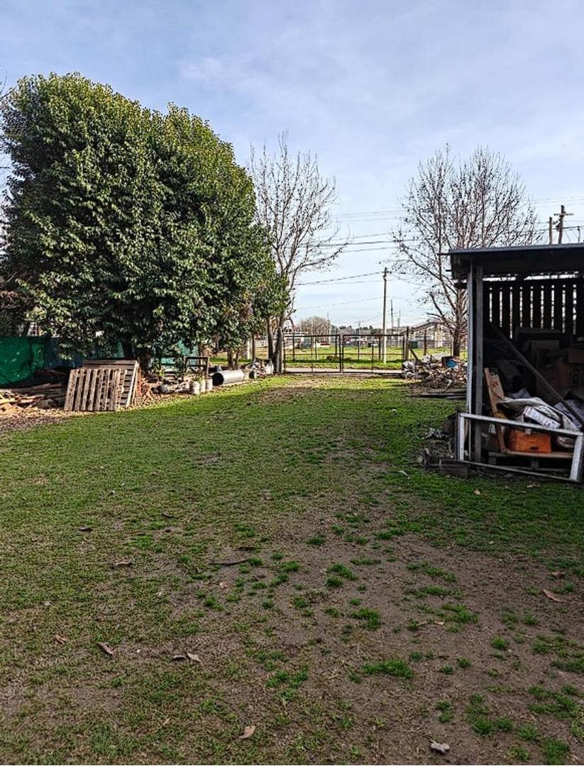 Foto de Oportunidad Única para Inversores – Lote + Casa + Galpón, imagen 1