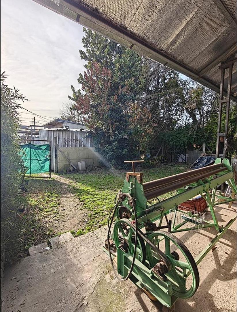 Foto de Oportunidad Única para Inversores – Lote + Casa + Galpón, imagen 4