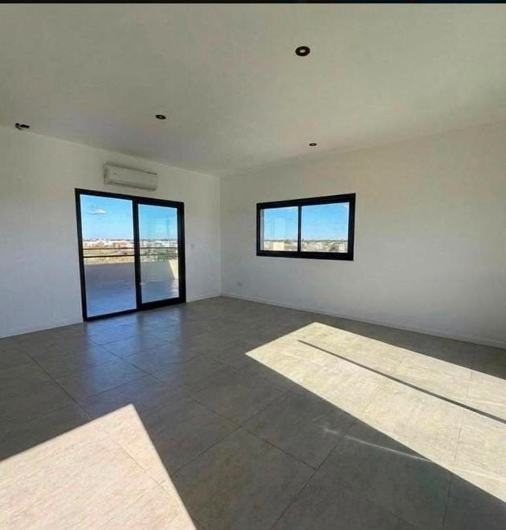 Foto de Casa 5 ambientes en Puertos del Lago - Riberas, imagen 4