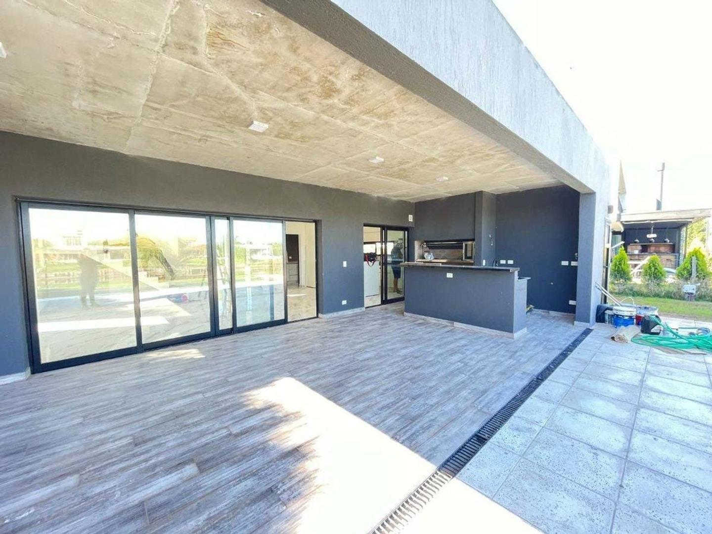 Foto de Nev. Casa a la laguna en San Sebastian con escritura, imagen 3