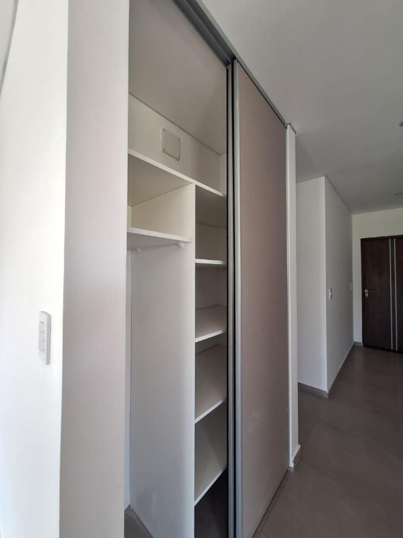 Foto de NEV. Casa interna 4 ambientes en barrio Pilar del este, imagen 5