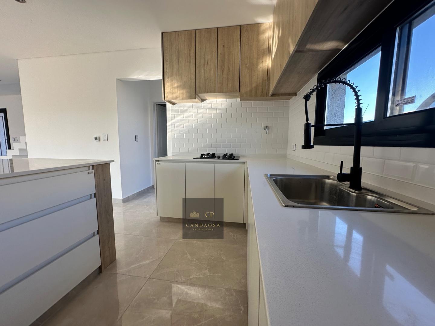 Foto de SGCasa Venta Barrio Santa Sofia, imagen 3