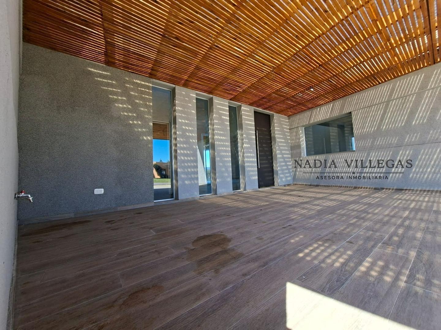 Foto de Casa a la laguna con escritura San Sebastian Area 10, imagen 3