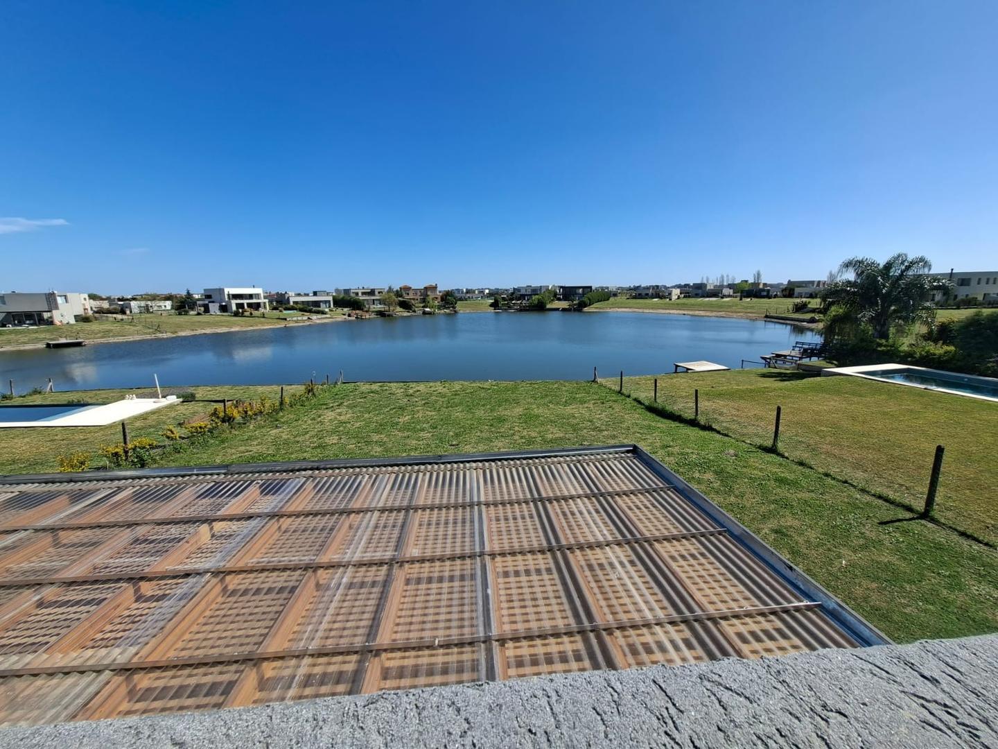 Foto de Casa en venta a la laguna en San Sebastian - Area 1, imagen 4