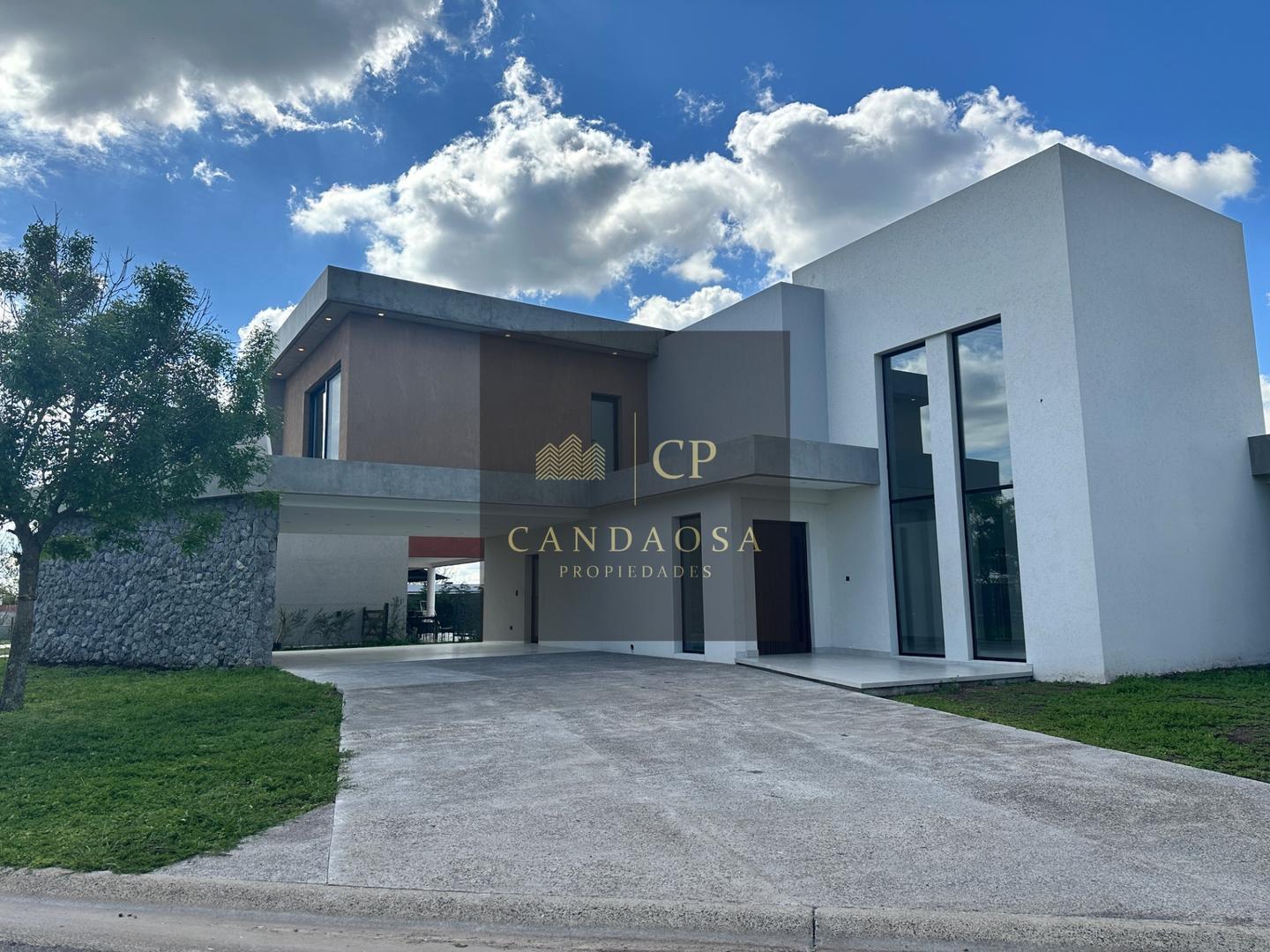 Foto de sgCasa Premium Barrio San Sebastian Area 13, imagen 2