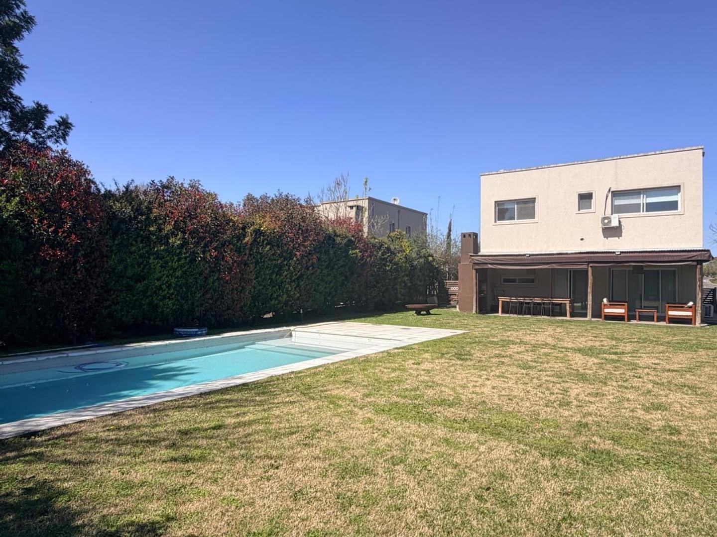 Foto de SGCasa Alquiler Anual Amoblado Barrio Santa Guadalupe, imagen 3