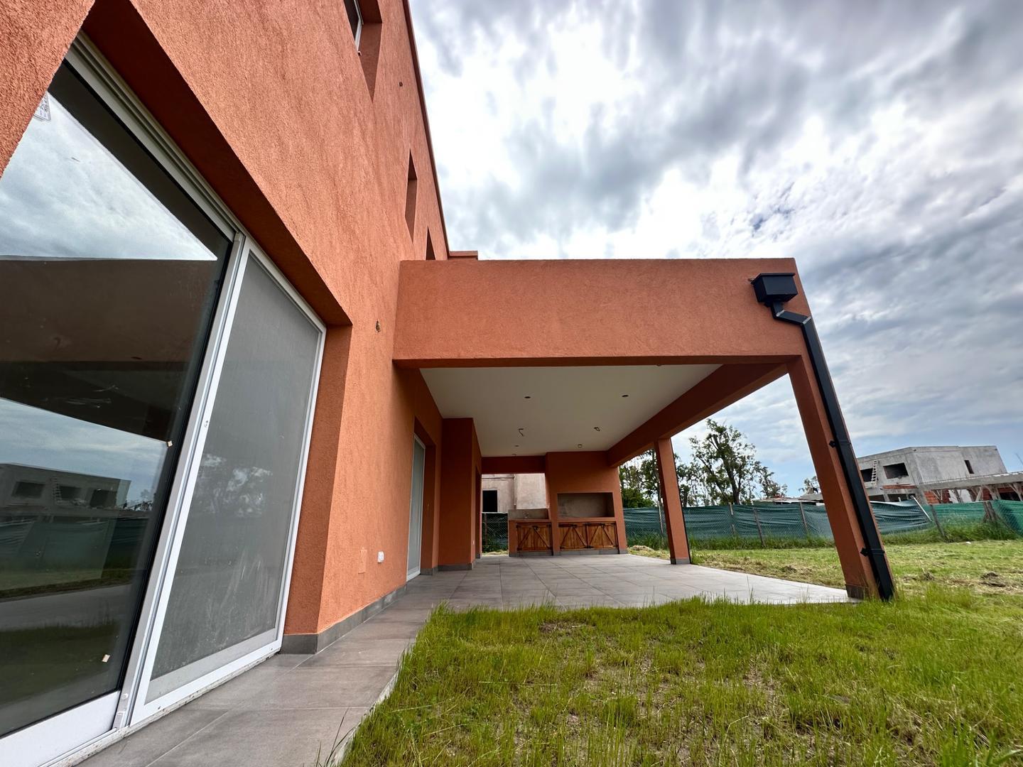 Foto de SGCasa Venta Barrio Santa Sofia, imagen 2