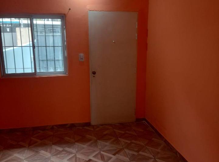 Se alquila departamento en llavallol 4