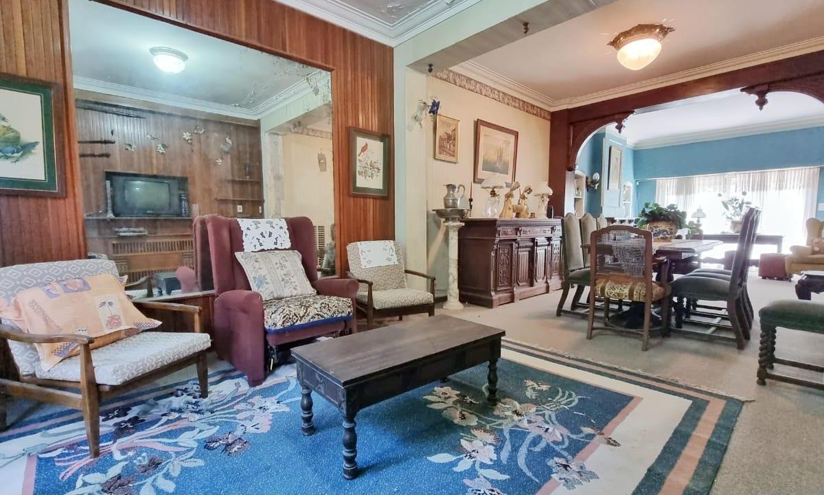 Chalet 6 Amb. con Parque y Garage - R. Peña y Tucumán 4