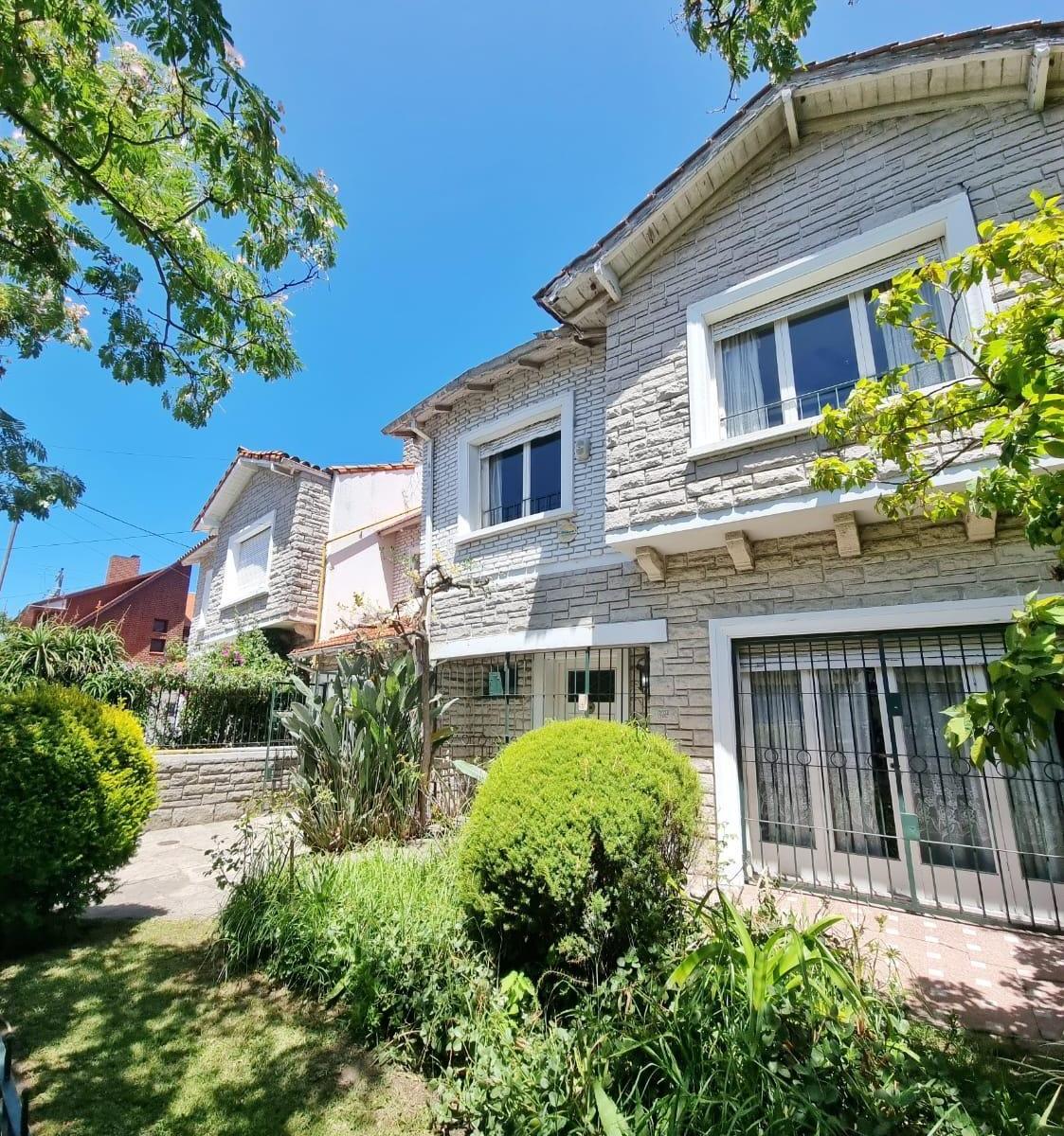 Chalet 6 Amb. con Parque y Garage - R. Peña y Tucumán 1