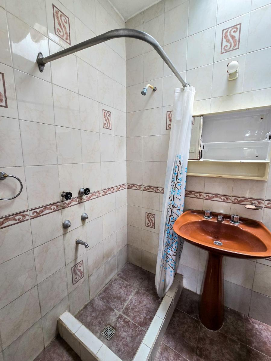 Casa 3 Amb. + Depto. 2 Amb. Ap. Crédito - Nápoles y Int. Rufino Inda 1