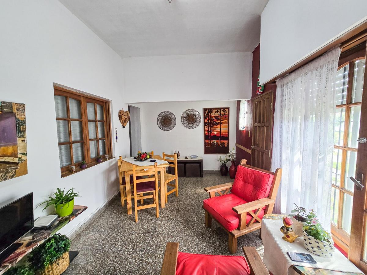 Casa 3 Amb C/garage + 3 Departamentos. - Mateotti y Hernandarias 2