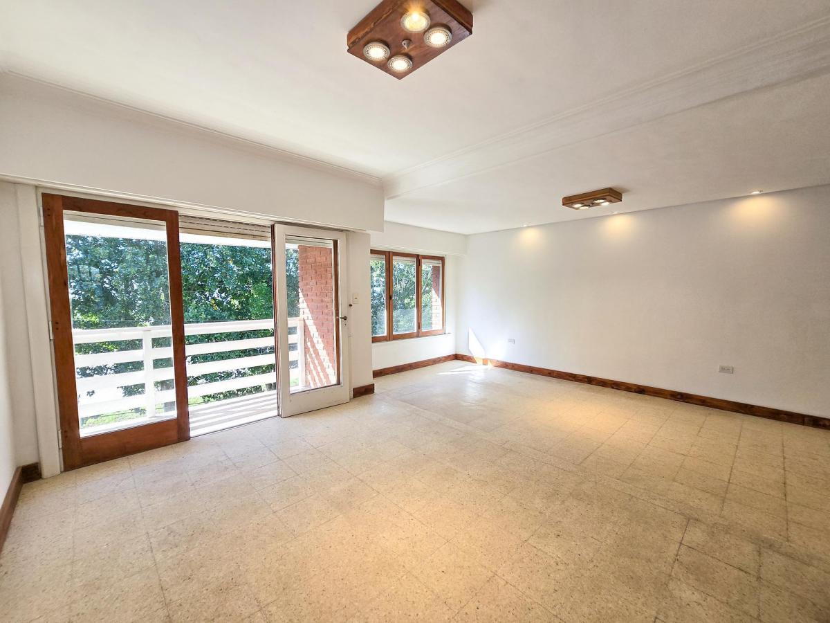 Chalet 5 Amb. con Terraza y Entrada P/vehículo. Ap Crédito - La Florida 5