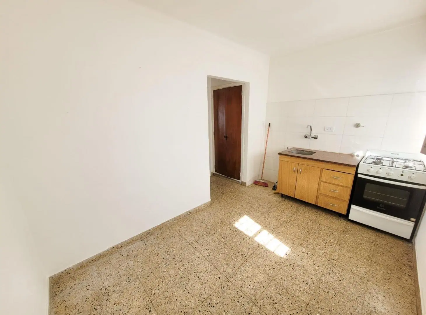 Departamento PH 2 ambientes (P.A) - R. S. Peña y Gaboto 2