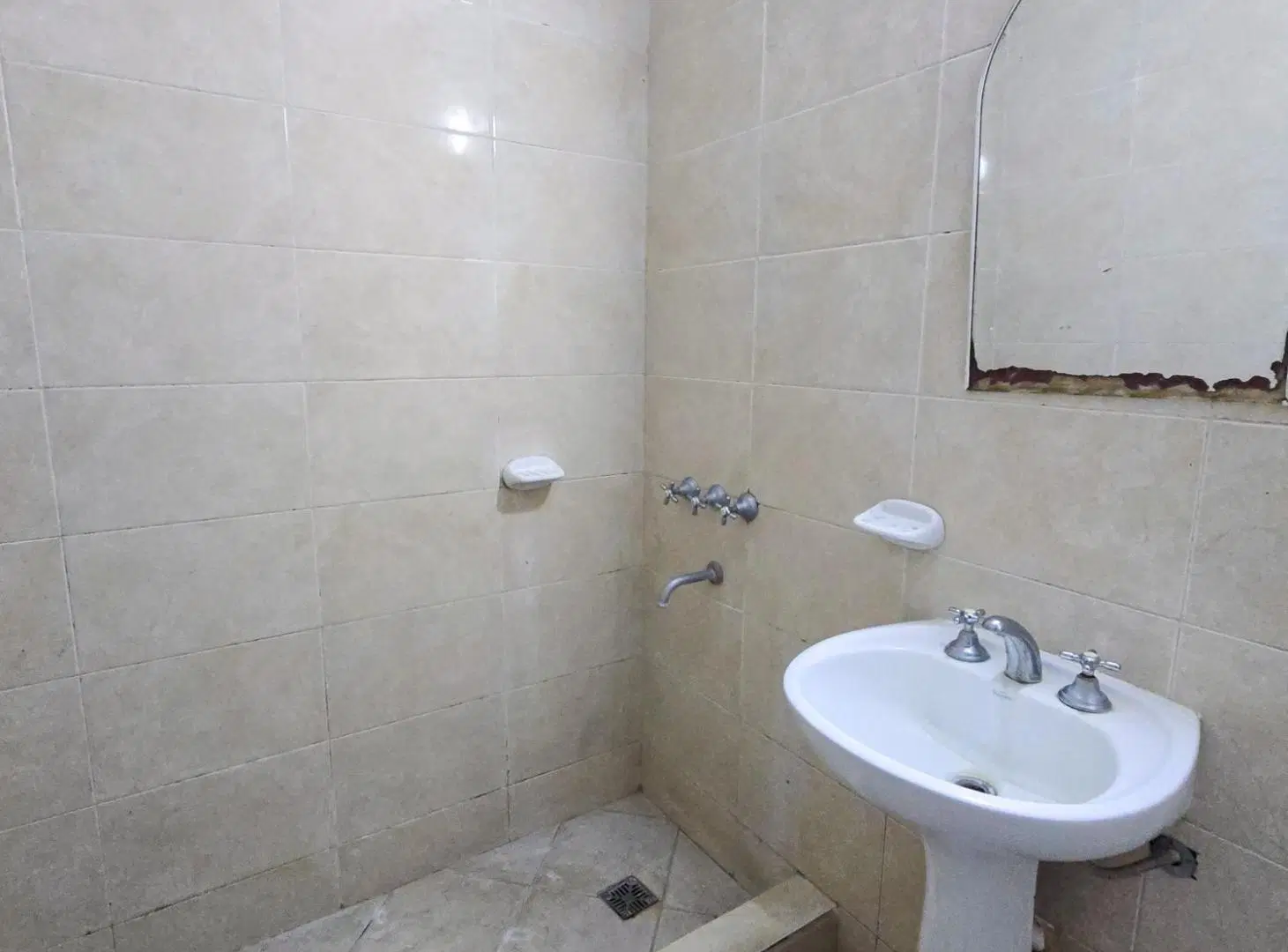 Departamento PH 2 amb. con patio - R. S. Peña y Gaboto 4