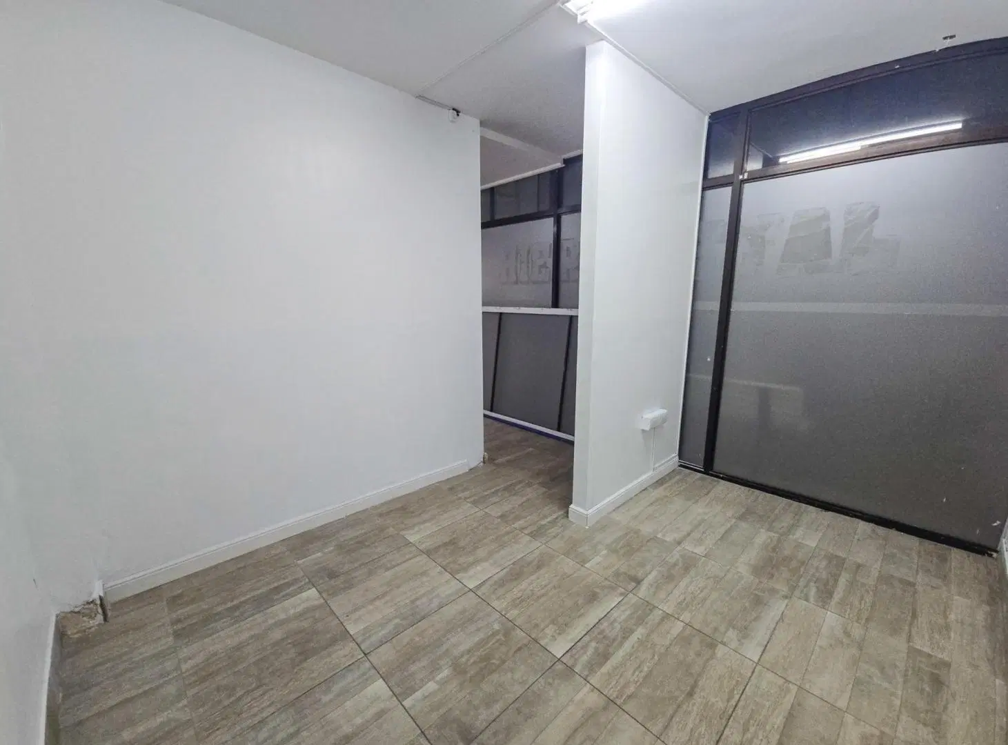 Local 64m2- Av. Juan B. Justo y Santa Fe 2