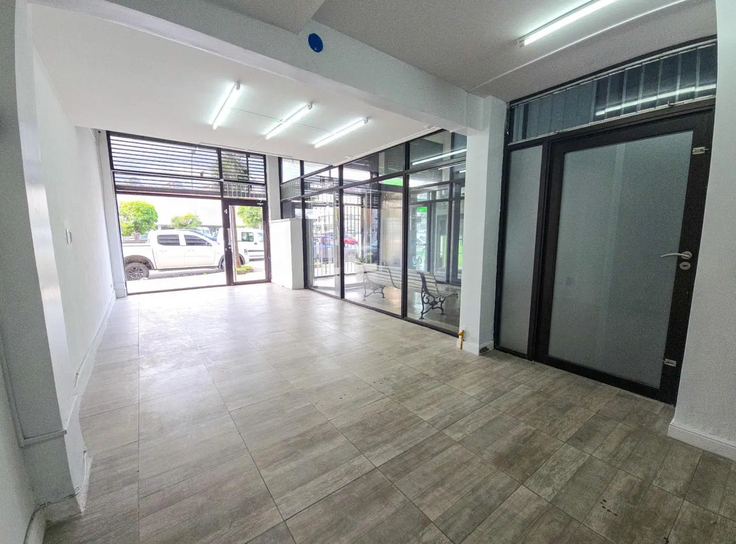 Local 64m2- Av. Juan B. Justo y Santa Fe 3