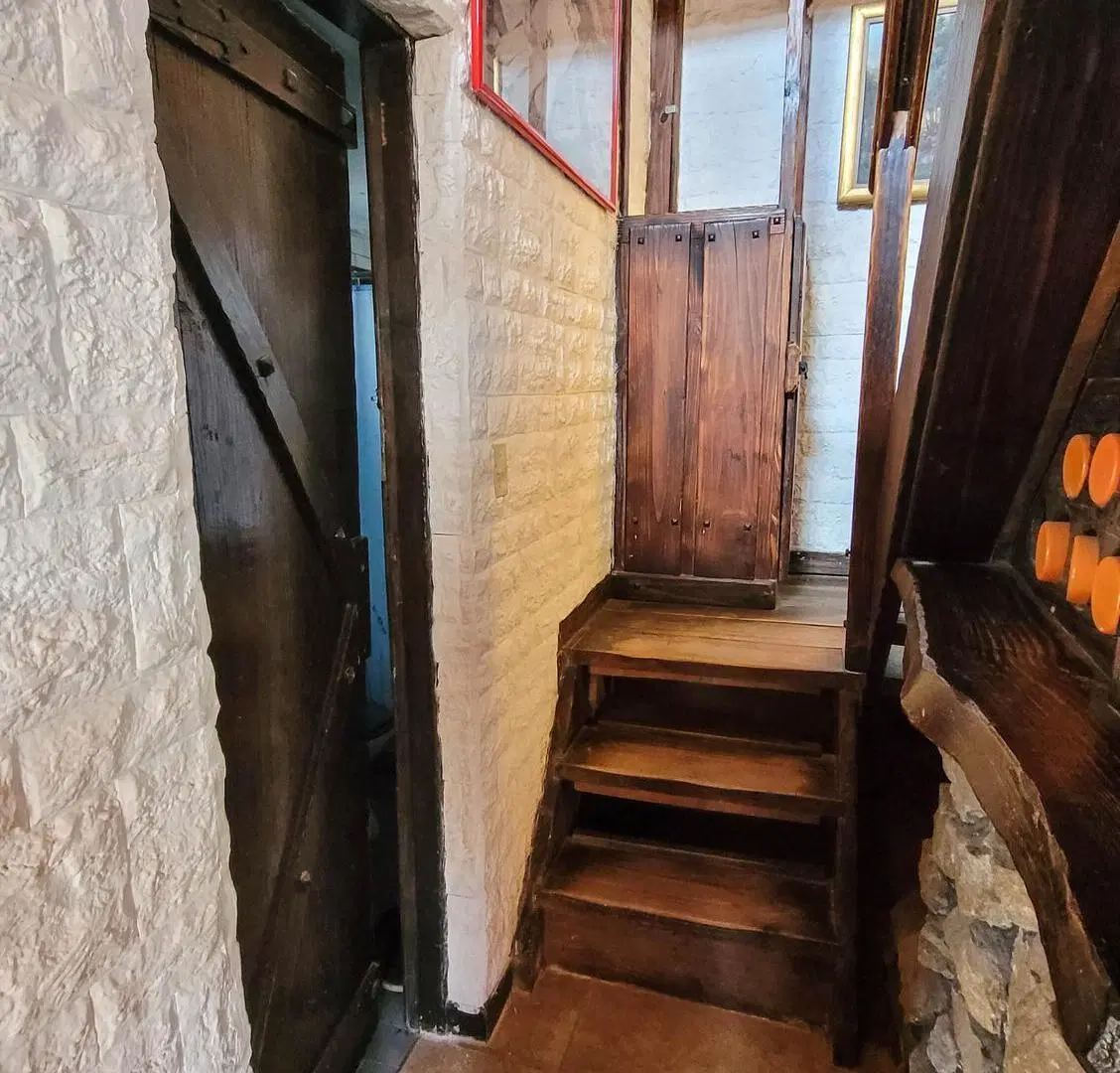Casa Alpino 4 amb. - Vucetich y Av. Mario Bravo 8