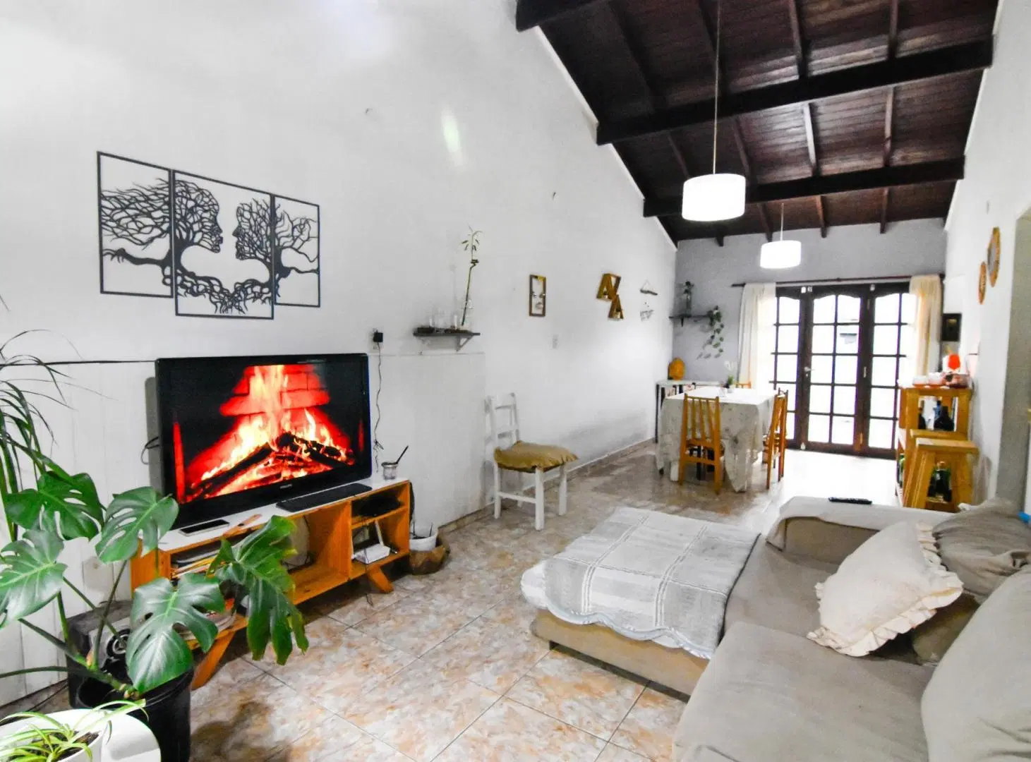 Casa 3 ambientes. Garaje y patio. Marcelo. T. de Alvear y Azopardo 1