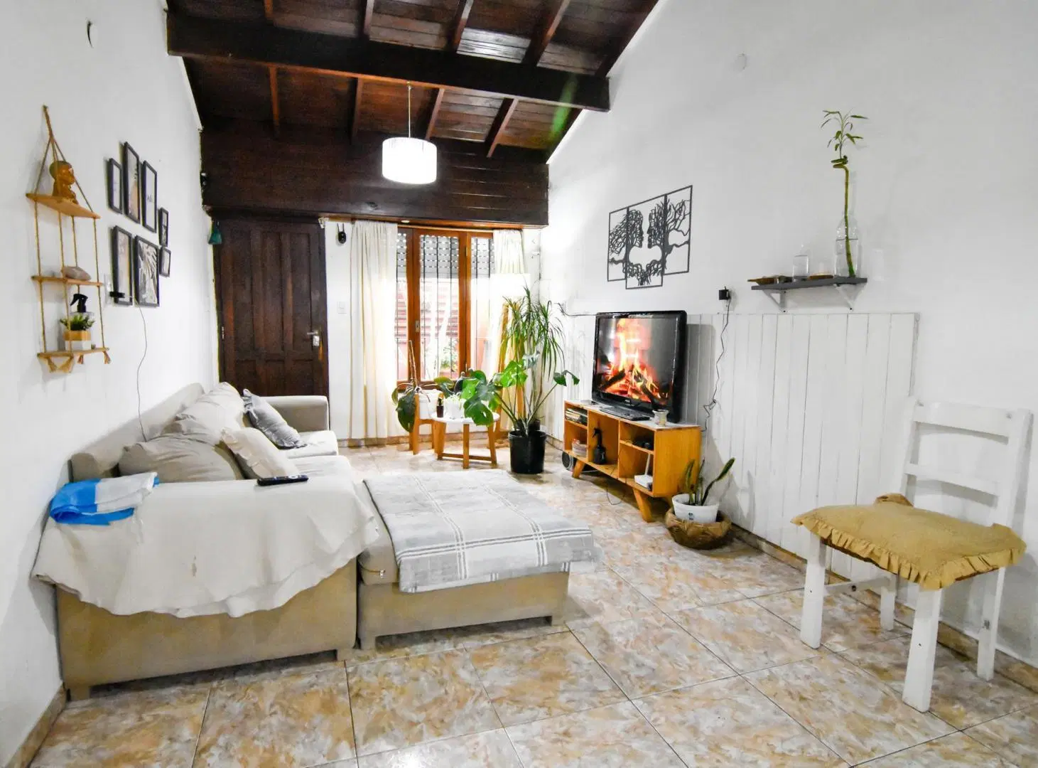 Casa 3 ambientes. Garaje y patio. Marcelo. T. de Alvear y Azopardo 4