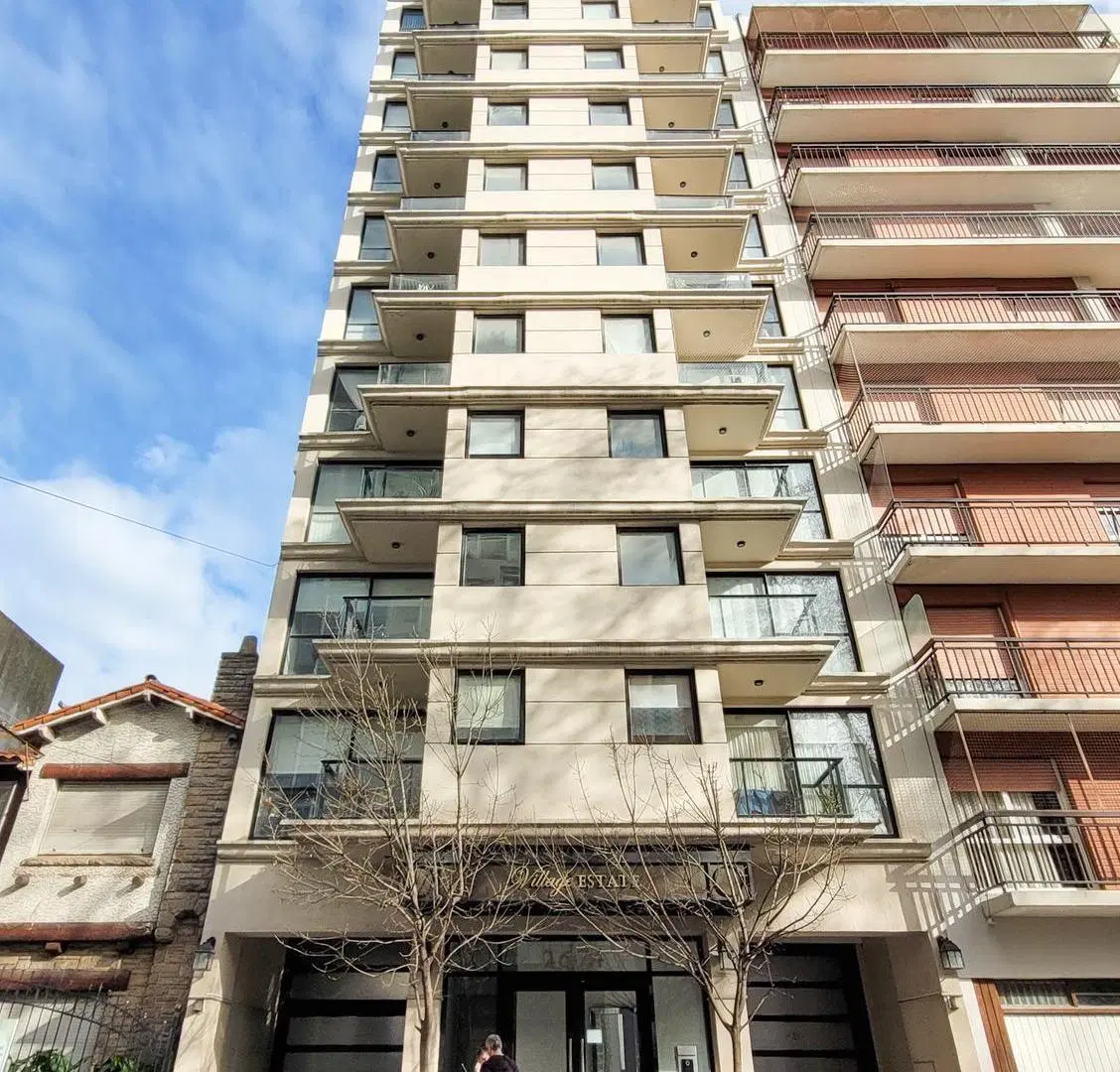 Departamento 2 amb. con balcón y espacio p/ auto - Gascón y San Luis 4