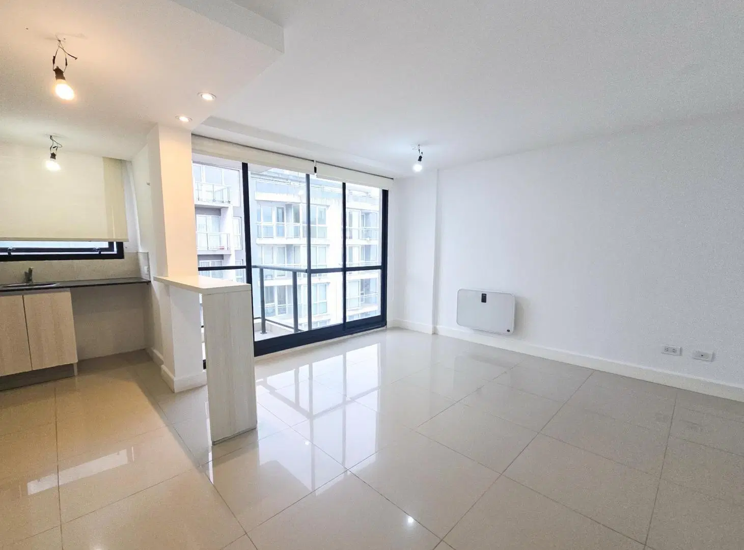 Departamento 2 amb. con balcón y espacio p/ auto - Gascón y San Luis 5