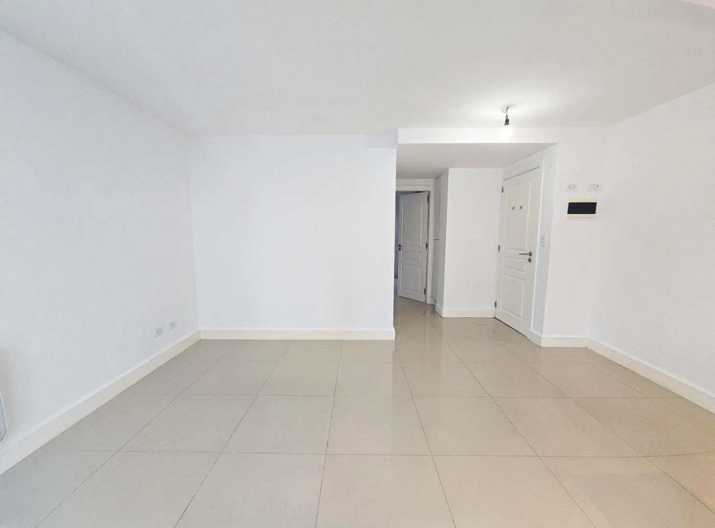 Departamento 2 amb. con balcón y espacio p/ auto - Gascón y San Luis 8