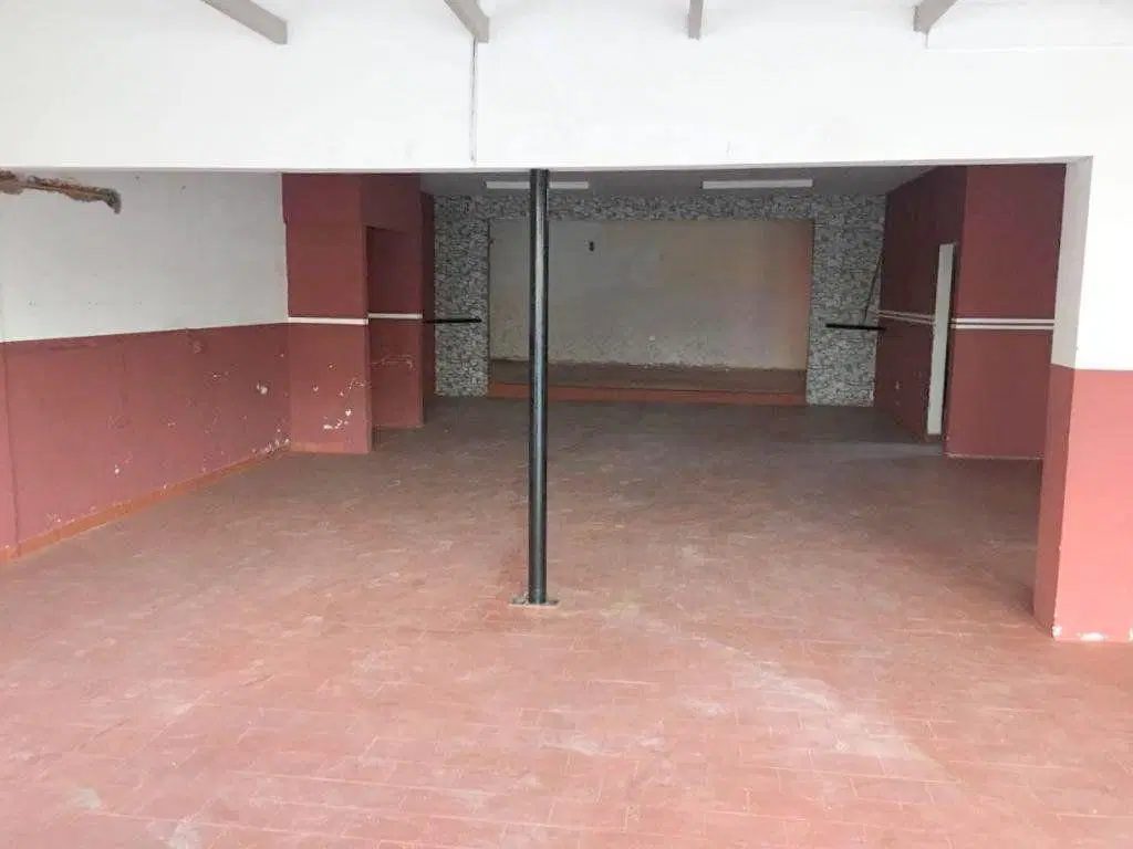 Local 213m2 - Av. Jacinto Peralta Ramos y Puán 1