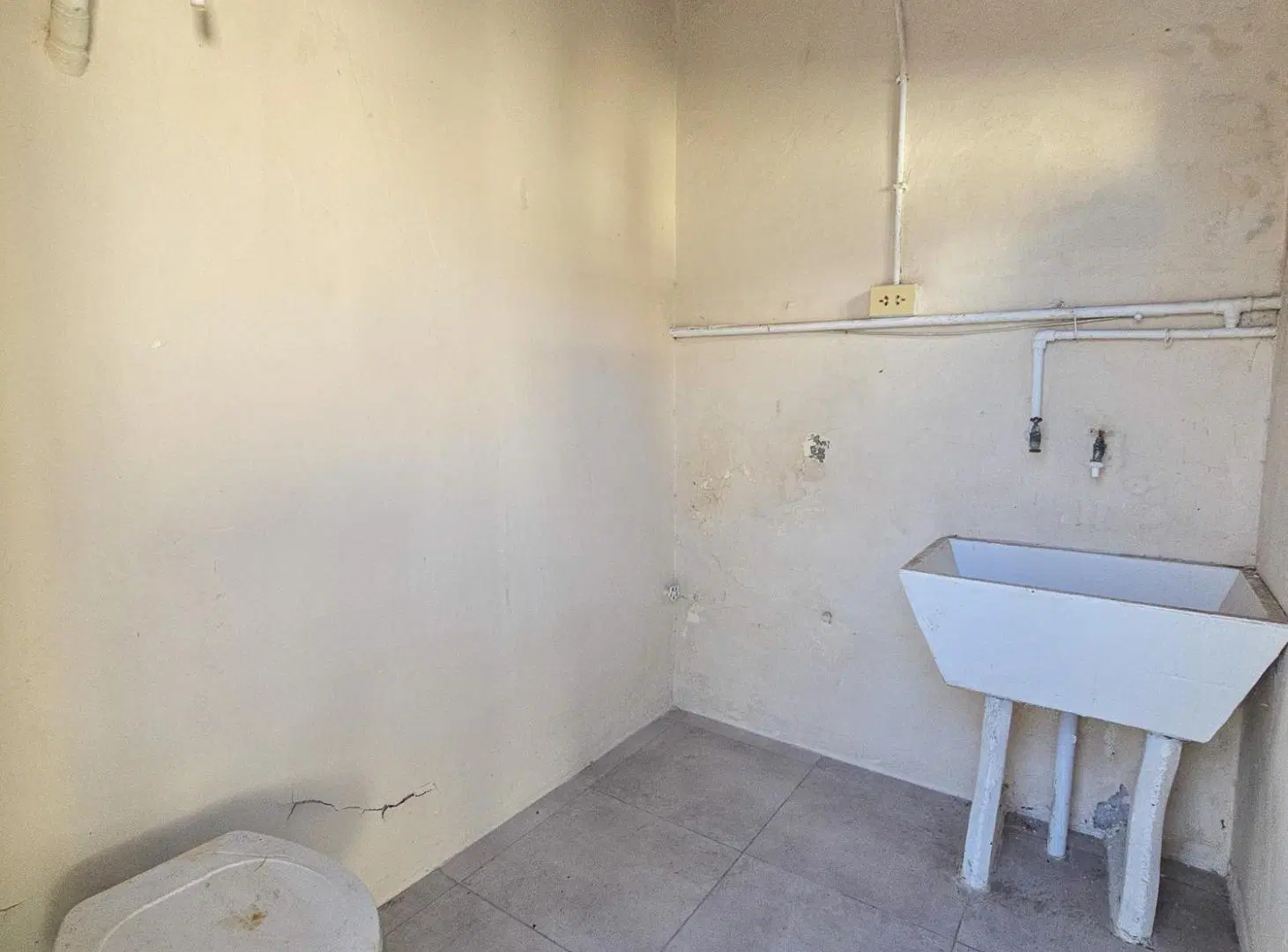 Deposito 180m2 - Roca e Italia 4