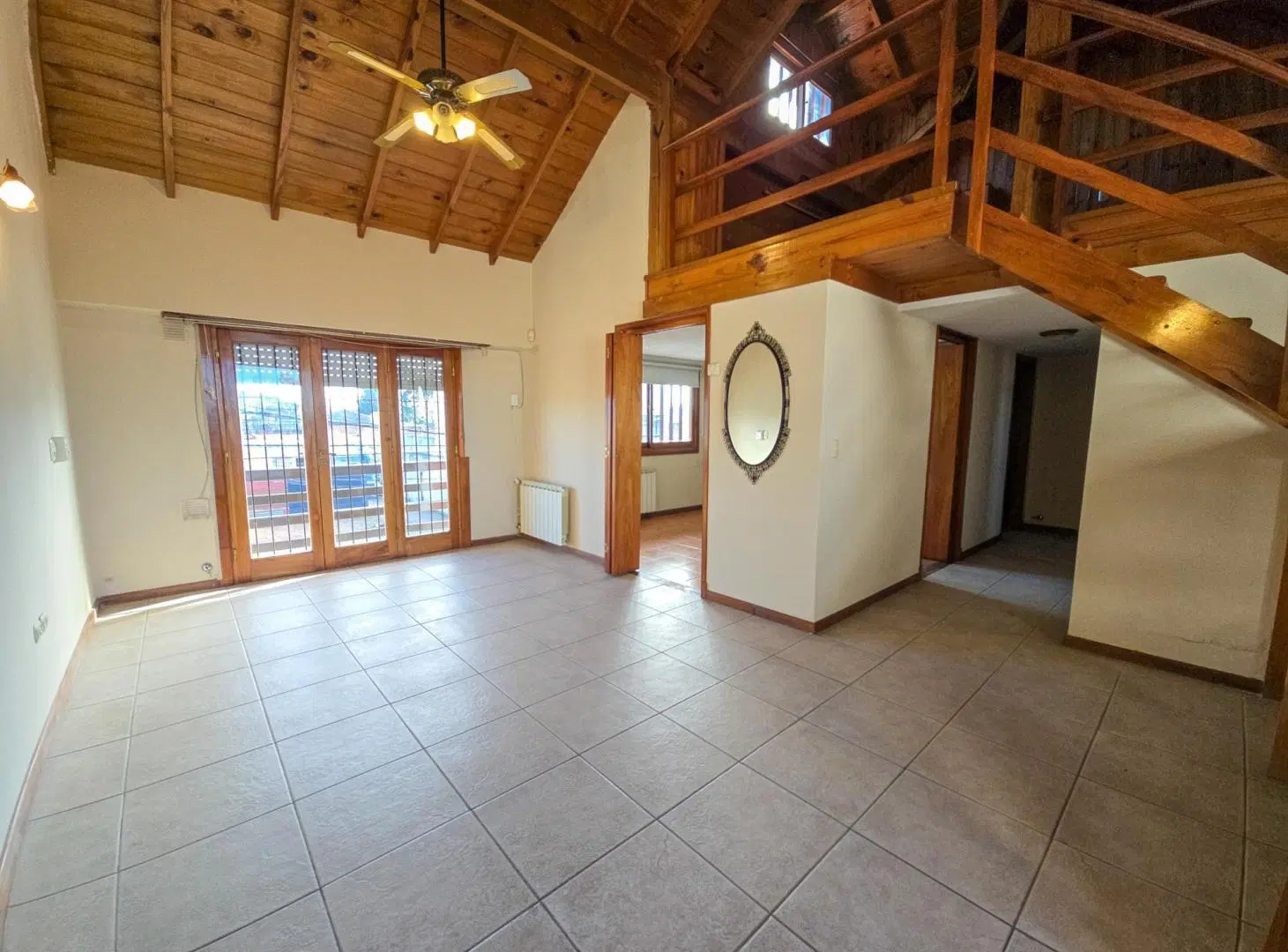 Chalet 3 amb. con garage y playroom - Los Platanos y Ayolas 4