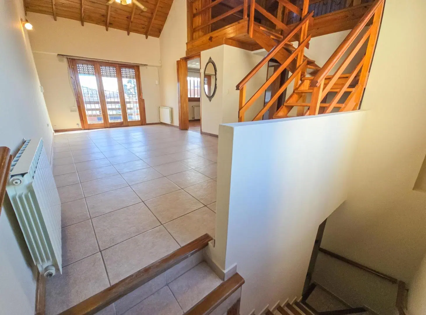 Chalet 3 amb. con garage y playroom - Los Platanos y Ayolas 1