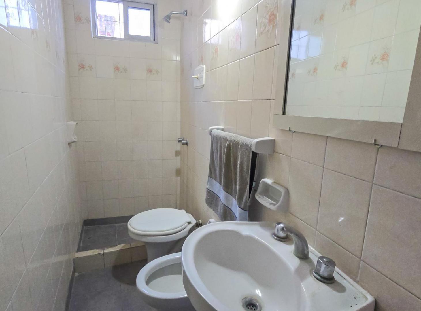 Foto de Departamento PH monoambiente - Roca y San Juan, imagen 2