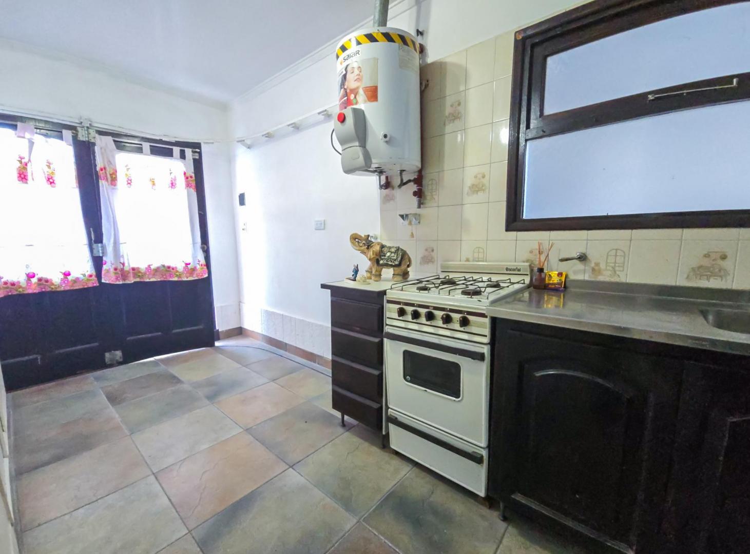 Foto de Departamento PH monoambiente - Roca y San Juan, imagen 3
